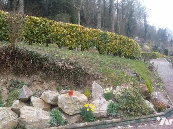 ENTRE ORBEC ET LISIEUX BELLE MAISON DE MAITRE BELLES PRESTATIONS