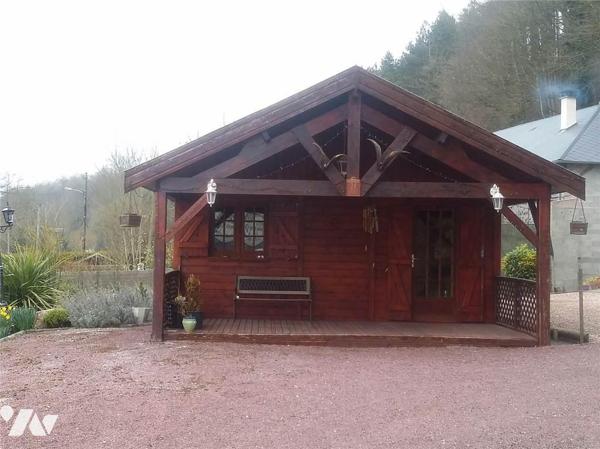 ENTRE ORBEC ET LISIEUX BELLE MAISON DE MAITRE BELLES PRESTATIONS