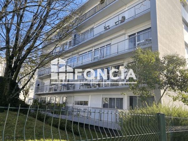 Location Studio 34.29 m² - 10 RUE DE L'ERMITAGE STE CATHERINE Lormont 33310