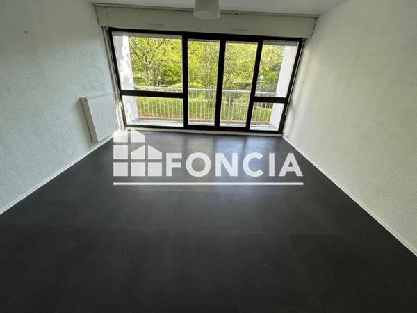 Location Studio 34.29 m² - 10 RUE DE L'ERMITAGE STE CATHERINE Lormont 33310