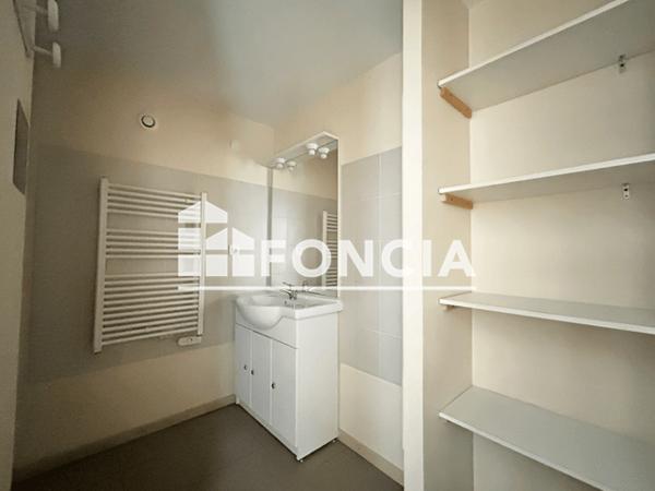 Location Appartement 3 pièces 51.19 m² - 29 RUE MAUCONSEIL Limoux 11300