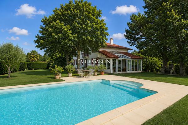 A vendre - Maison de famille - Urrugne - Piscine - Grand garage