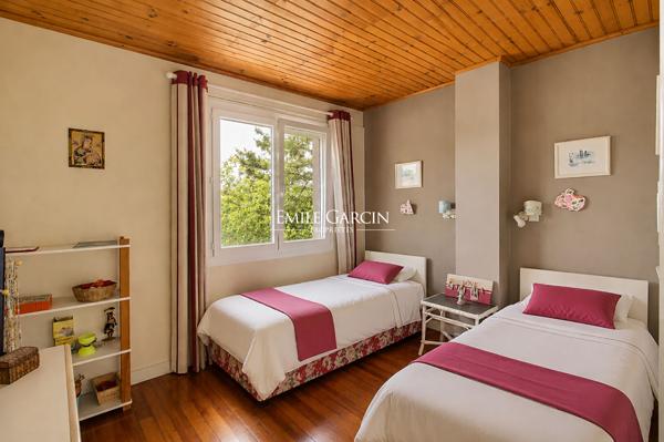 A vendre - Maison de famille - Urrugne - Piscine - Grand garage