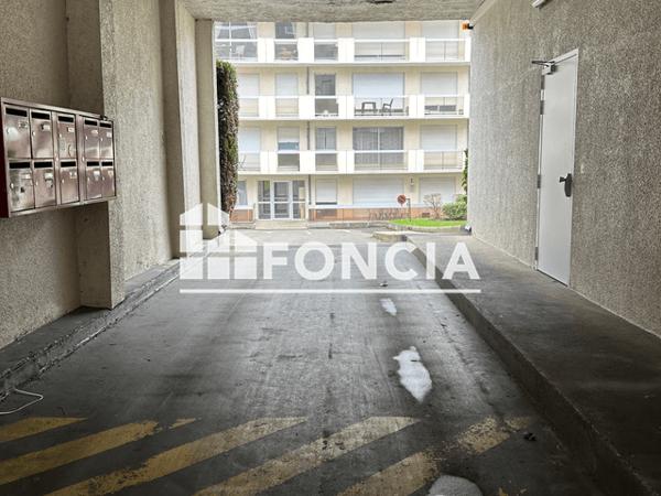 Location Parking - 48 RUE DES CARMES Orleans 45000