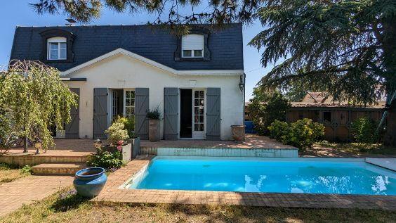 A VENDRE MAISON 6 PIECES 172 m2