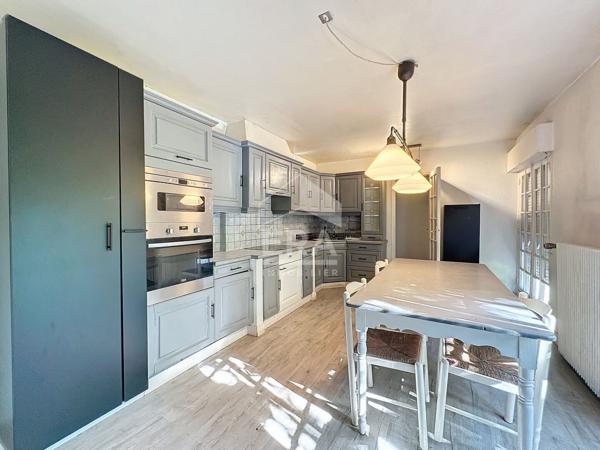 A VENDRE MAISON 6 PIECES 172 m2