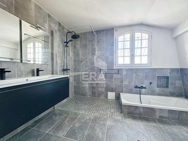 A VENDRE MAISON 6 PIECES 172 m2