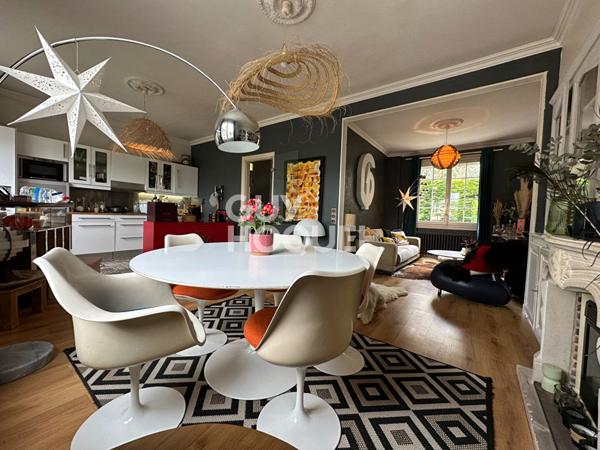 MAISON ANGLO NORMANDE CENTRE VILLE DE LISIEUX - 5 pièce(s) 87 m2