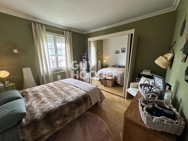 MAISON ANGLO NORMANDE CENTRE VILLE DE LISIEUX - 5 pièce(s) 87 m2