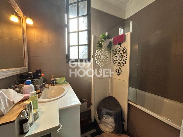 MAISON ANGLO NORMANDE CENTRE VILLE DE LISIEUX - 5 pièce(s) 87 m2