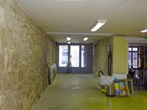 Immeuble Montignac Lascaux 13 pièce(s) 381m2