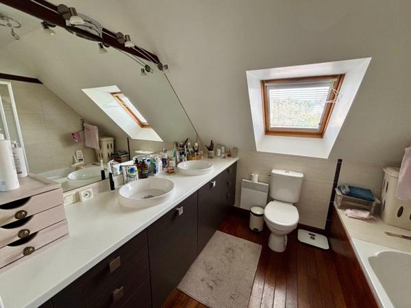 Maison à PLOUHINEC, 56680 - 6 pièces 117m²