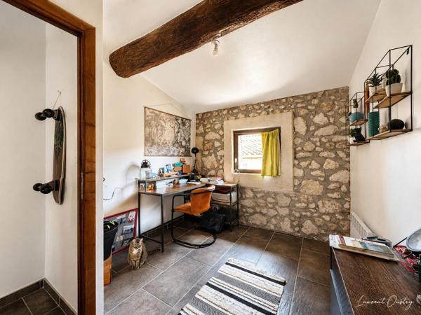 Maison de caractère 117 m² – Cour 40 m² – Terrasse – Garage 33 m²