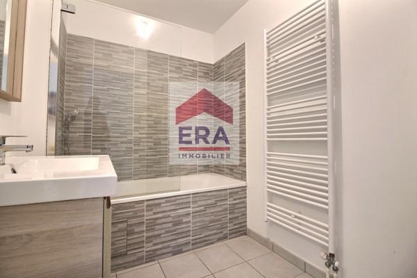 3 pièces 67 m² Balcon 19 m² vue Seine ? Résidence récente avec parking