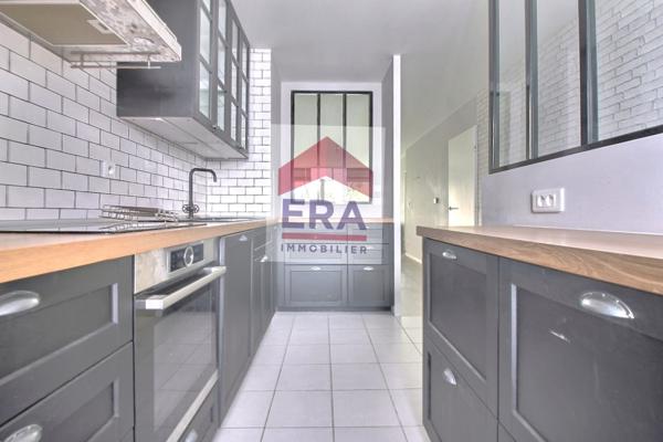 3 pièces 67 m² Balcon 19 m² vue Seine ? Résidence récente avec parking