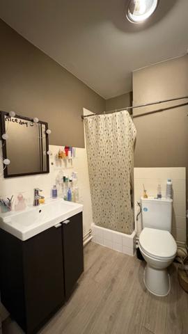 NIORT - HYPER-CENTRE studio meublé