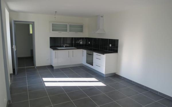 Maison à louer    3 pièces •  Moirans