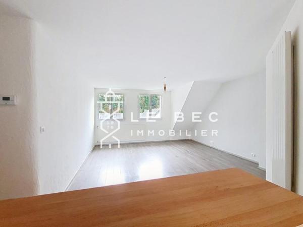HENNEBONT : Bel appartement T2 dans une petite copropriété