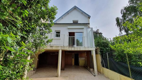 LORIENT SUD : Maison des années 30 avec jardin