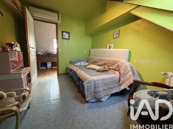 Maison à vendre 6 pièces 120 m² La Neuville-Roy