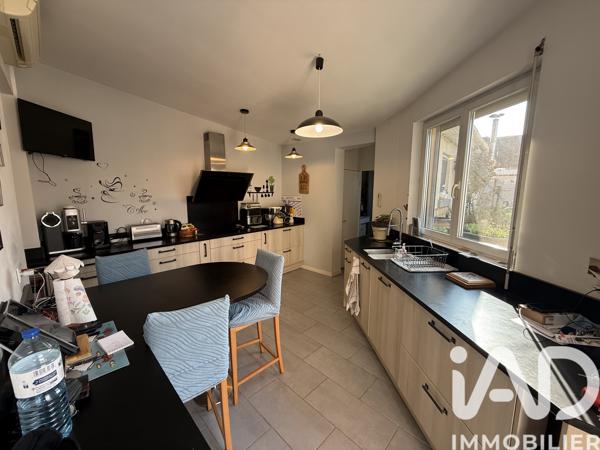 Maison à vendre 6 pièces 120 m² La Neuville-Roy