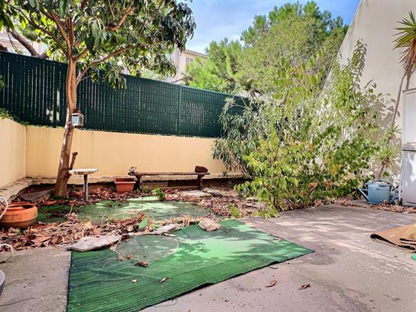 A vendre Appartement de type 4 à Marseille 13006 - secteur LODI - Terrasse - Jardin