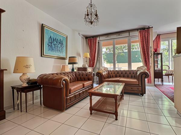 A vendre Appartement de type 4 à Marseille 13006 - secteur LODI - Terrasse - Jardin