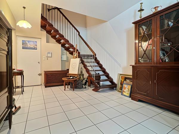 A vendre Appartement de type 4 à Marseille 13006 - secteur LODI - Terrasse - Jardin