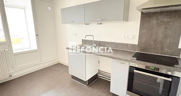 À vendre Appartement 4 pièces 81.6 m² - Poitiers 86000