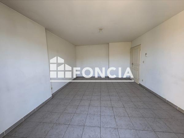 Location Appartement 3 pièces 63.05 m² - RESIDENCE L'OISEAU BLEU - 46 CHEMIN DE LA TOUR Brignoles 83170