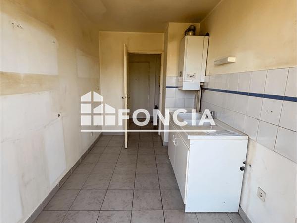 Location Appartement 3 pièces 63.05 m² - RESIDENCE L'OISEAU BLEU - 46 CHEMIN DE LA TOUR Brignoles 83170