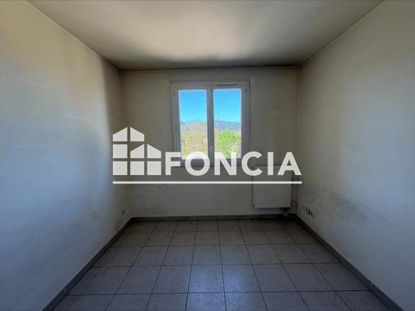 Location Appartement 3 pièces 63.05 m² - RESIDENCE L'OISEAU BLEU - 46 CHEMIN DE LA TOUR Brignoles 83170