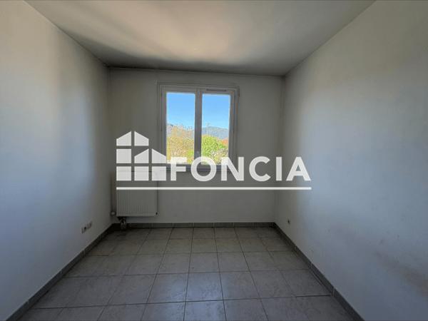 Location Appartement 3 pièces 63.05 m² - RESIDENCE L'OISEAU BLEU - 46 CHEMIN DE LA TOUR Brignoles 83170