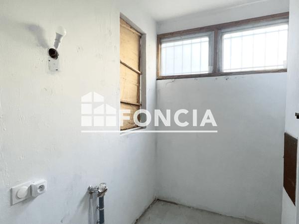 Location Appartement 3 pièces 73.74 m² - 1 RUE MONTEAUX - 14/16/18 BD L'HUILLIER Istres 13800