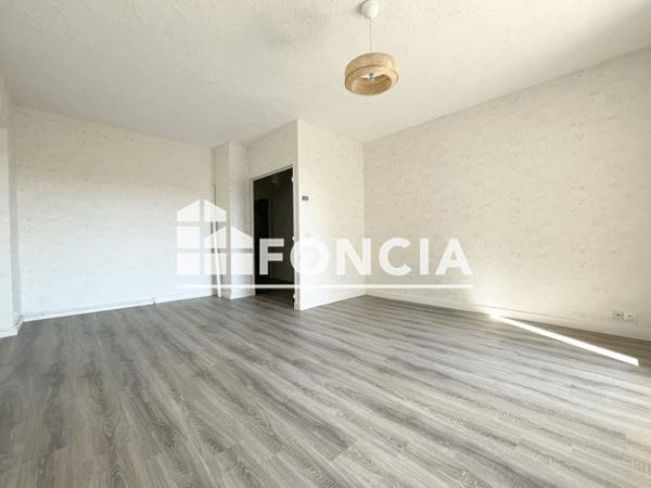 Location Appartement 3 pièces 73.74 m² - 1 RUE MONTEAUX - 14/16/18 BD L'HUILLIER Istres 13800