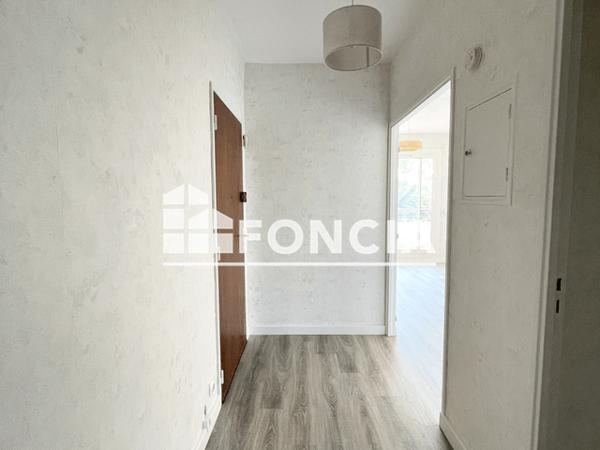 Location Appartement 3 pièces 73.74 m² - 1 RUE MONTEAUX - 14/16/18 BD L'HUILLIER Istres 13800