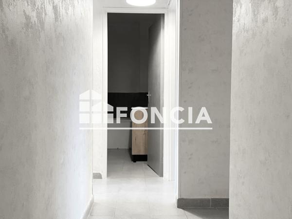 Location Appartement 3 pièces 73.74 m² - 1 RUE MONTEAUX - 14/16/18 BD L'HUILLIER Istres 13800