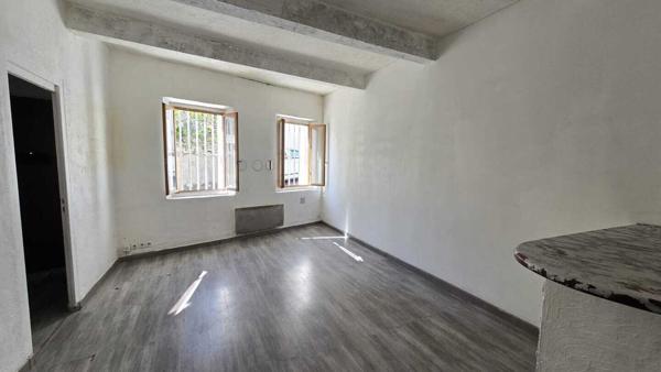 Maison de ville de 80 m² avec terrasse et cave