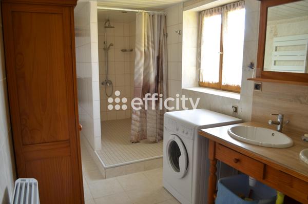 Maison 16 pièces - 333 m²