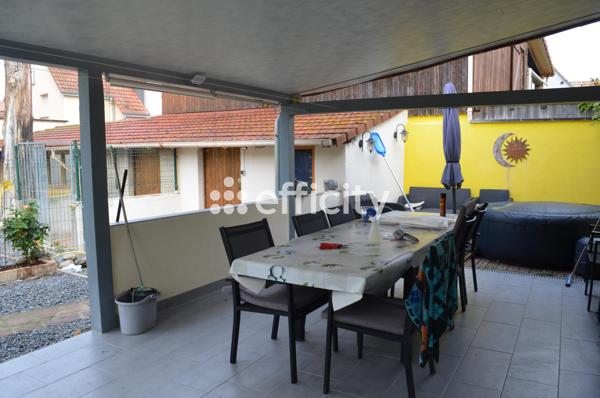 Maison 16 pièces - 333 m²