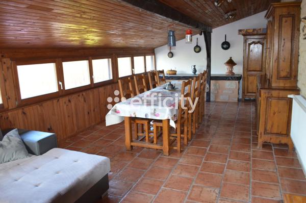 Maison 16 pièces - 333 m²