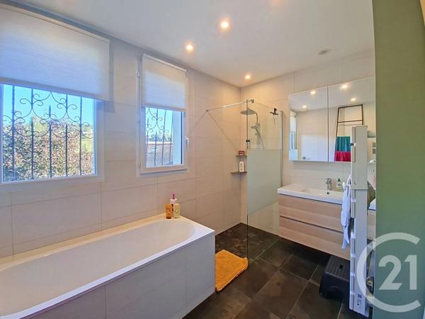 Maison à vendre  8 pièces - 243 m 2   PESSAN  - 32
