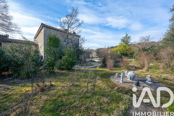 Maison à vendre 5 pièces 170 m² Saint-Privat