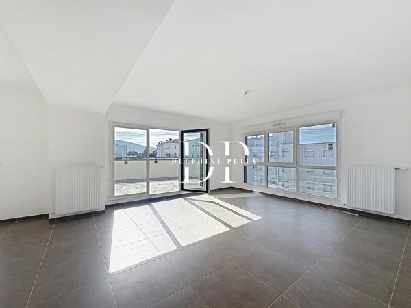 appartement à vendre 4 pièces de 109,12 m2 AMBILLY (74)