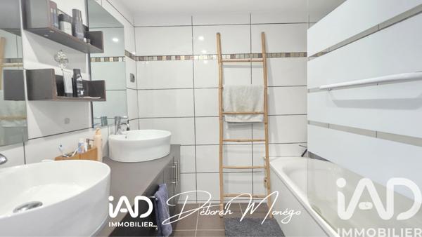 Maison à vendre 5 pièces 97 m² Épône