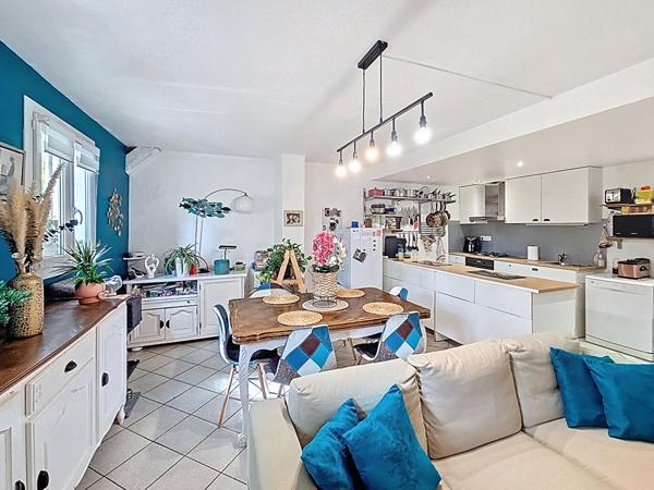 Appartement 2 chambres avec place de parking à 20 minutes de Saint Maximin la Sainte Baume