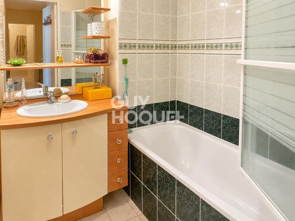SAINT-PRIEST CENTRE  DUPLEX 84 M² AVEC JARDIN PRIVATIF ET GARAGE