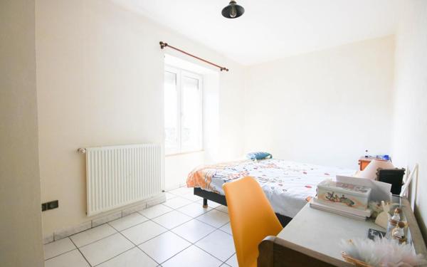 Maison à vendre    9 pièces •  Chanos-Curson