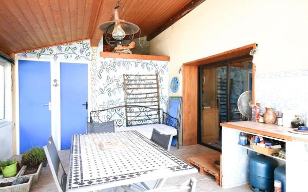 Maison à vendre    9 pièces •  Chanos-Curson