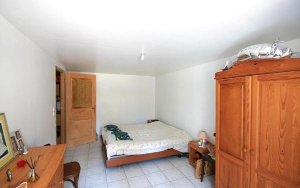 Maison à vendre    9 pièces •  Chanos-Curson